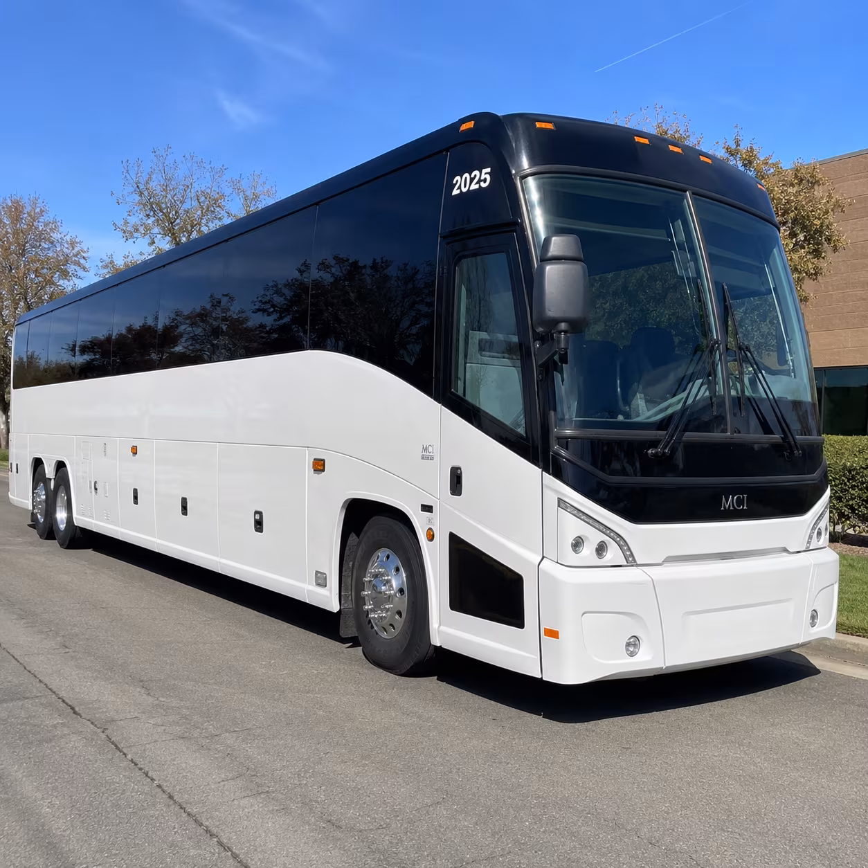 easy bus rentals for mystic seaport mystic aquarium and long distance connecticut field trips