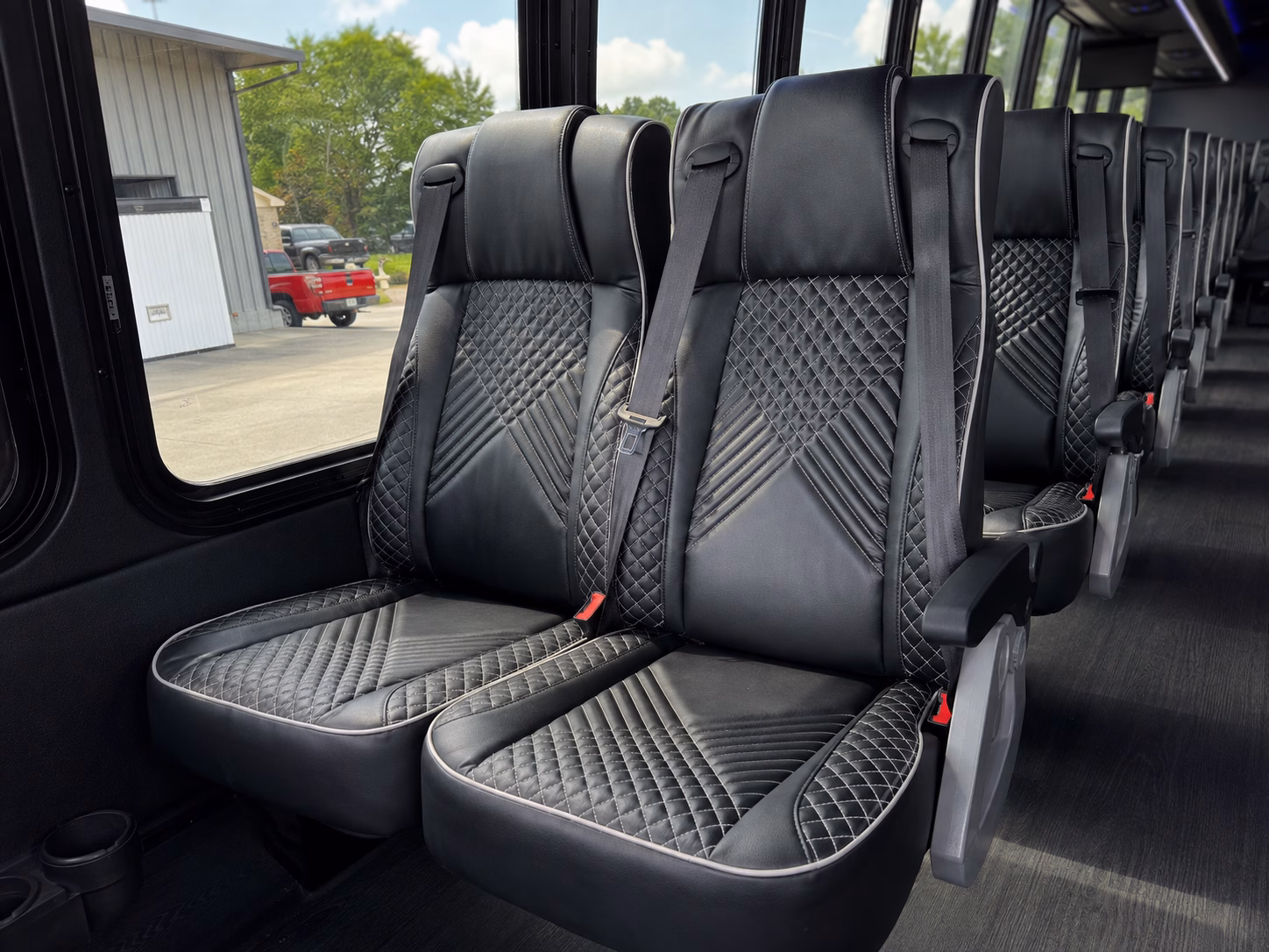 fill out one quick form and compare wine tour buses for your bridgeport group